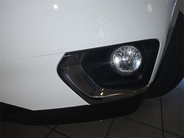 Used 2021 Chevrolet Traverse LT image 27