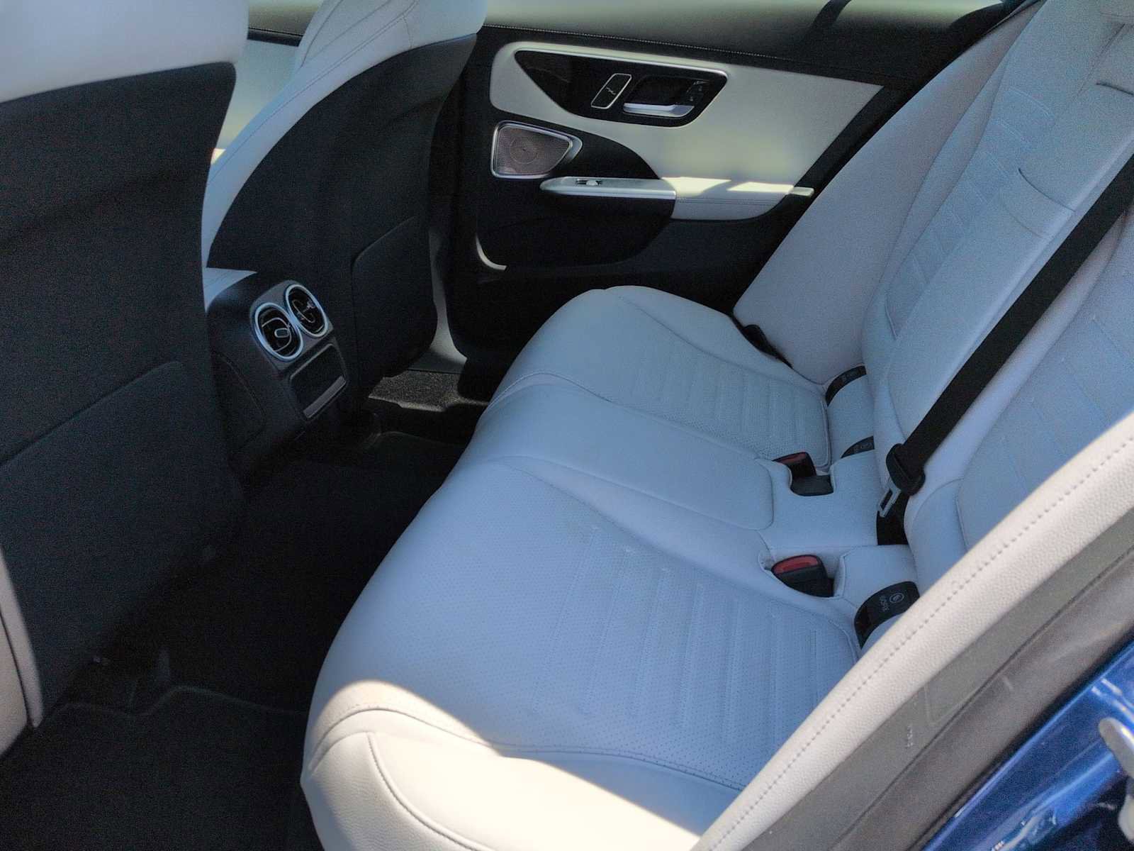 Used 2022 Mercedes-Benz C 300 4MATIC Sedan image 21