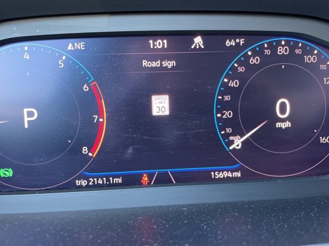 Used 2022 Volkswagen Taos SEL image 21