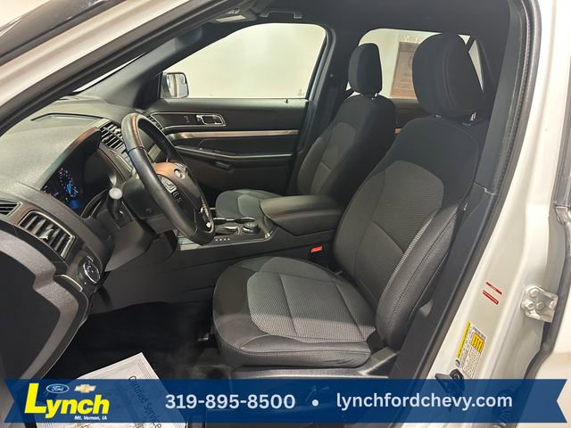 Used 2018 Ford Explorer XLT image 5