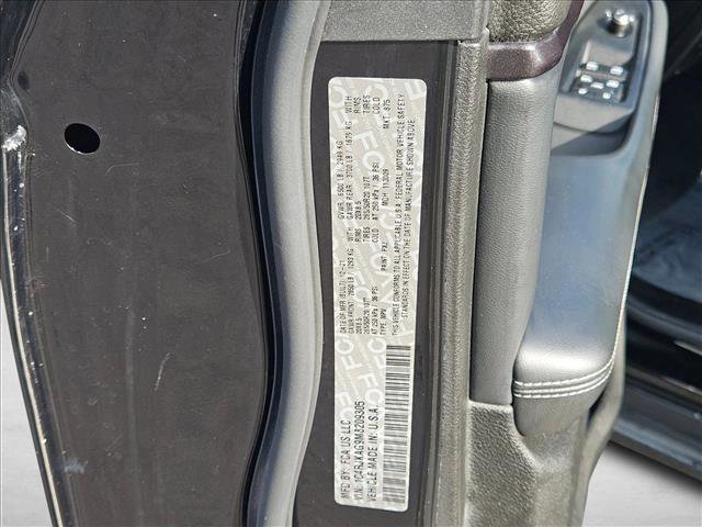 Used 2021 Jeep Grand Cherokee L Laredo image 24