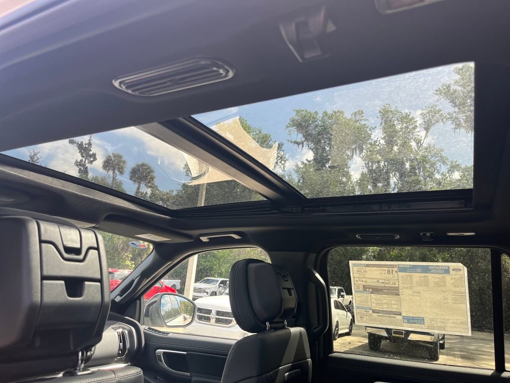 New 2026 Ford Expedition Platinum AWD/4WD image 8