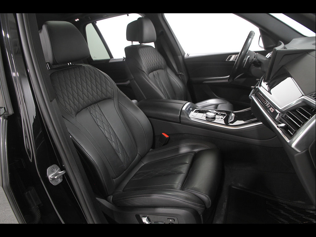 Used 2024 BMW X5 xDrive40i w/ Executive Package AWD/4WD image 17