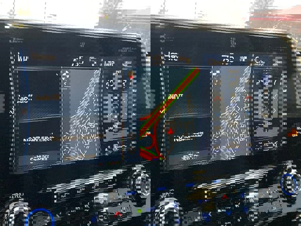 Certified 2022 Toyota Highlander Platinum image 26