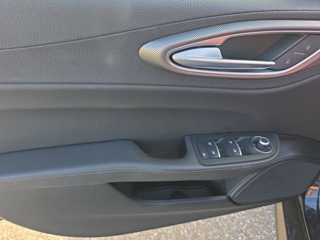 Used 2024 Alfa Romeo Giulia Ti w/ Performance Driving Package image 16