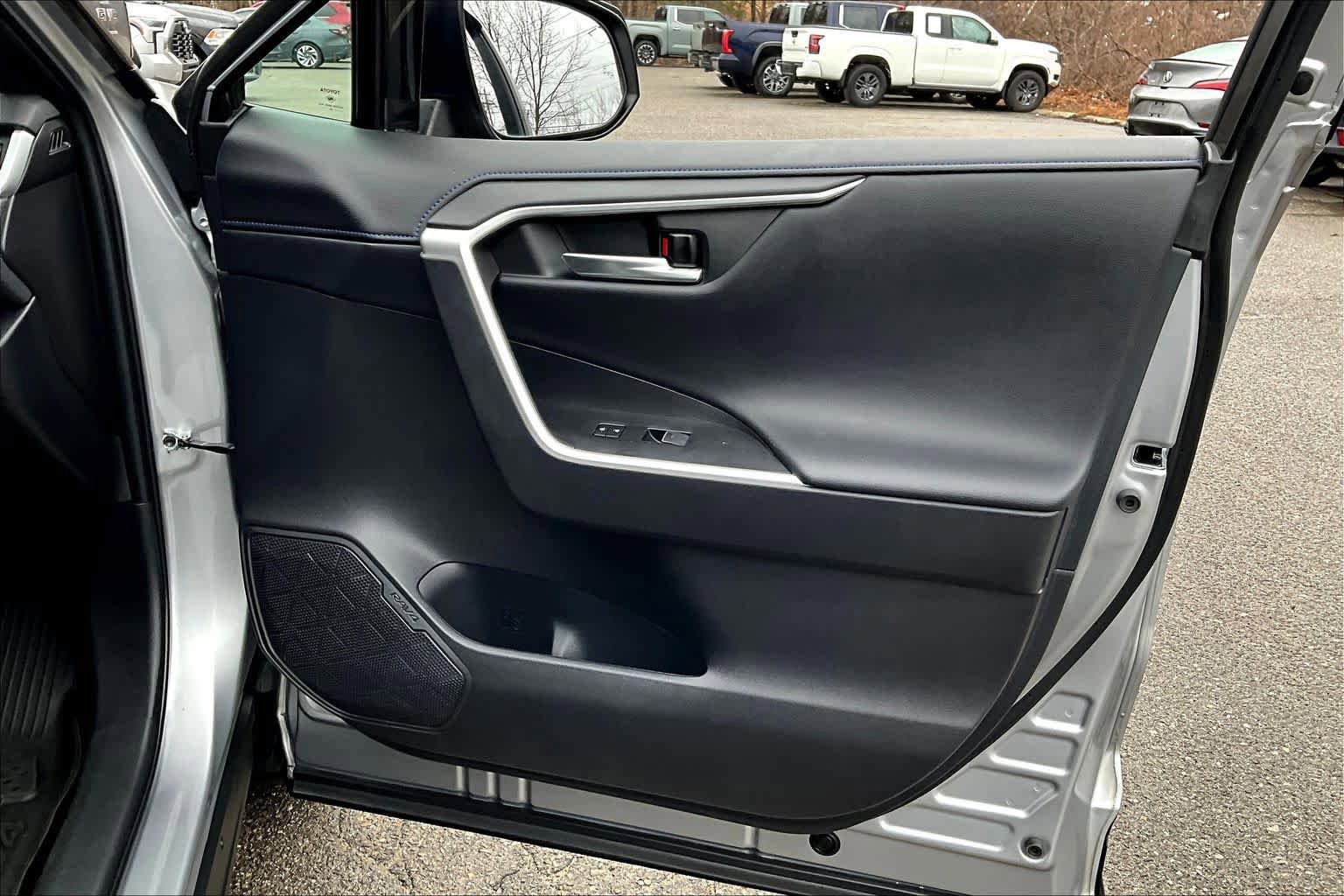Used 2024 Toyota RAV4 XSE w/ Advanced Technology Package image 22