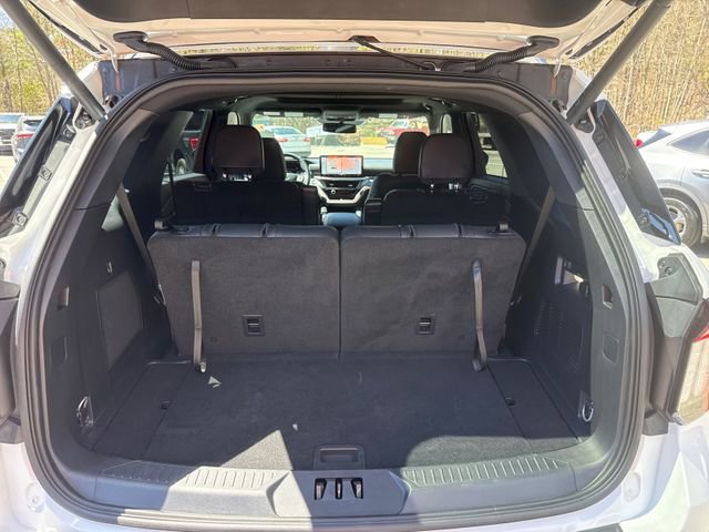 Used 2025 Ford Explorer ST-Line w/ Premium Package AWD/4WD image 11