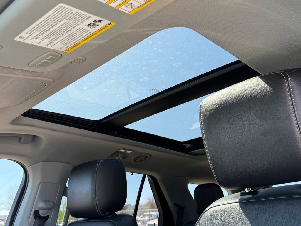 Used 2021 Ford Explorer Limited w/ Equipment Group 301A image 25