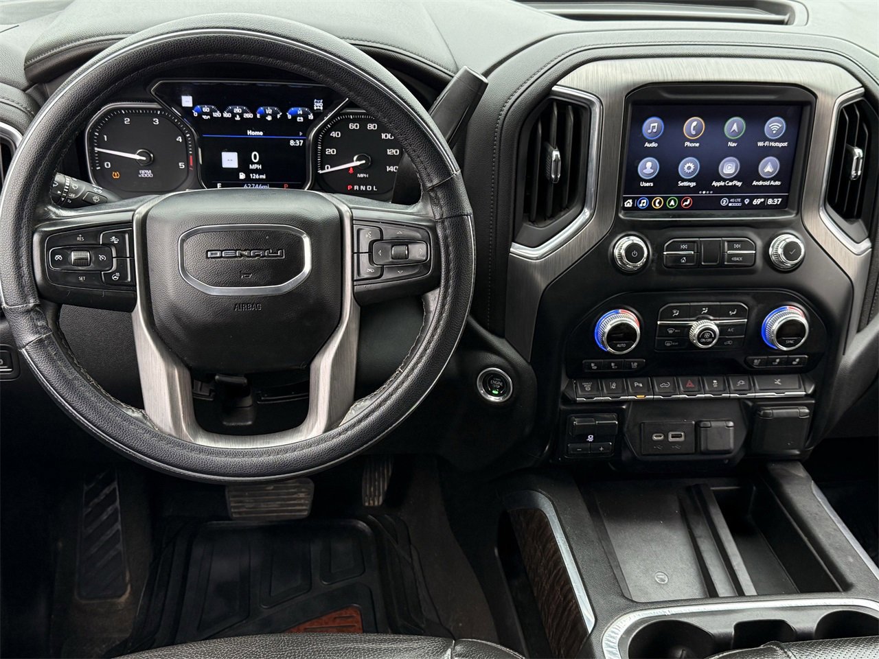 Used 2022 GMC Sierra 3500 Denali w/ Denali Ultimate Package image 11