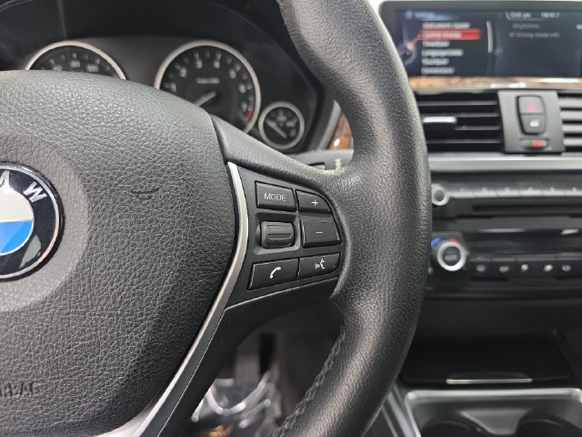 Used 2015 BMW 328i xDrive Sedan AWD/4WD image 18