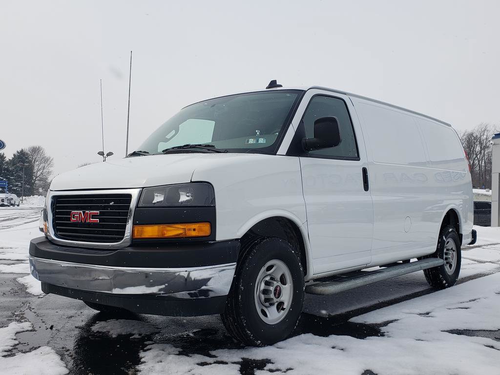 Used 2024 GMC Savana 2500 w/ Driver Convenience Package RWD image 8