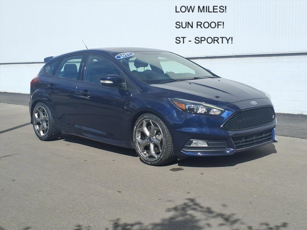 Used 2017 Ford Focus ST w/ Equipment Group 401A