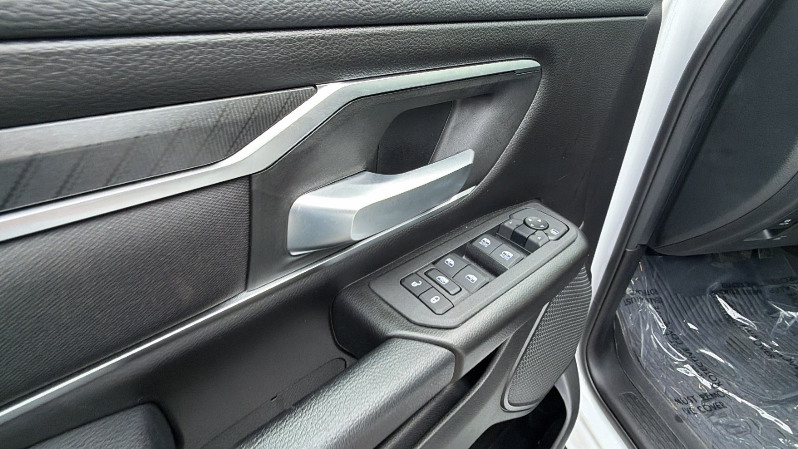 Used 2025 RAM 1500 Big Horn AWD/4WD image 15