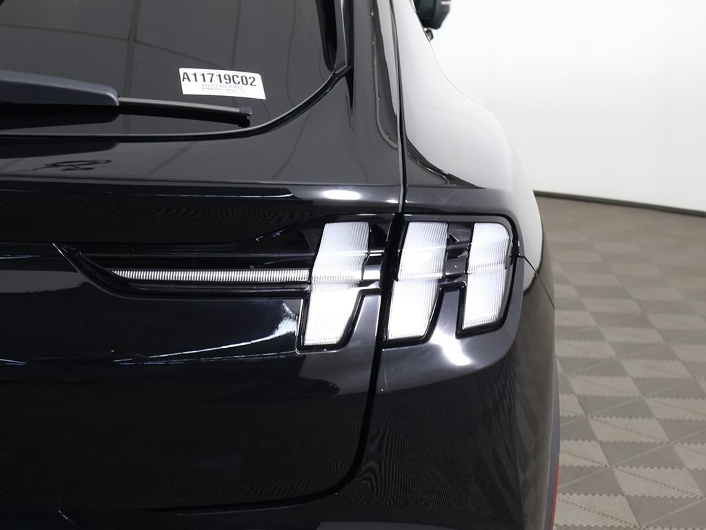Used 2025 Ford Mustang Mach-E Select w/ Comfort Package Lite RWD image 17