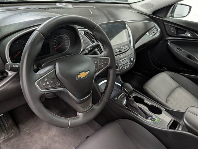 Used 2024 Chevrolet Malibu LT w/ Midnight Edition FWD image 15