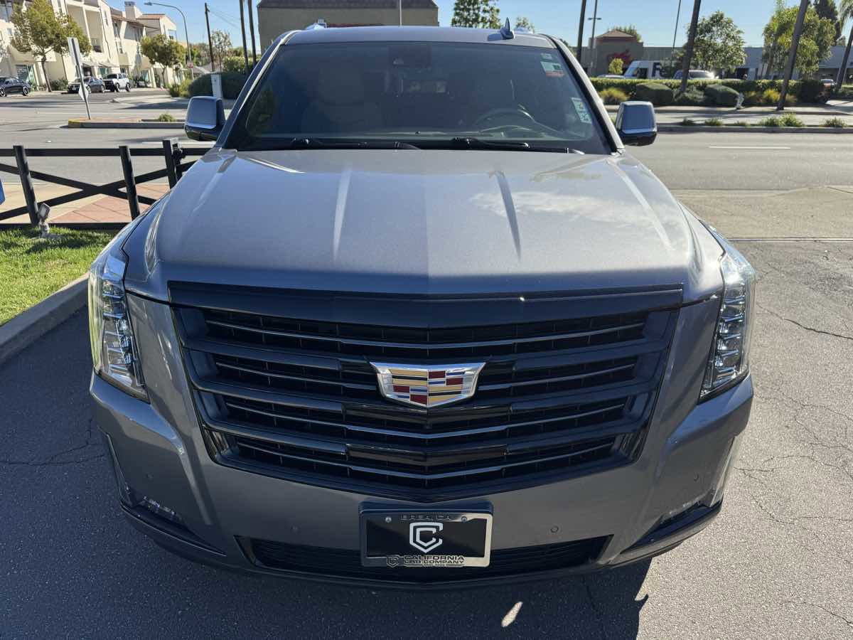 Used 2020 Cadillac Escalade ESV Platinum w/ Escalade Sport Edition image 11