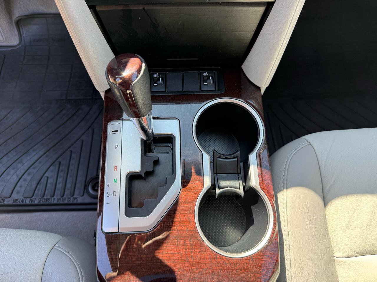 Used 2012 Toyota Camry XLE image 31