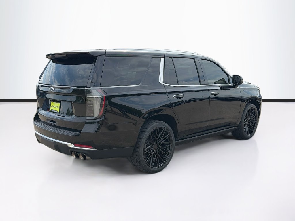 Used 2025 Chevrolet Tahoe High Country AWD/4WD image 5