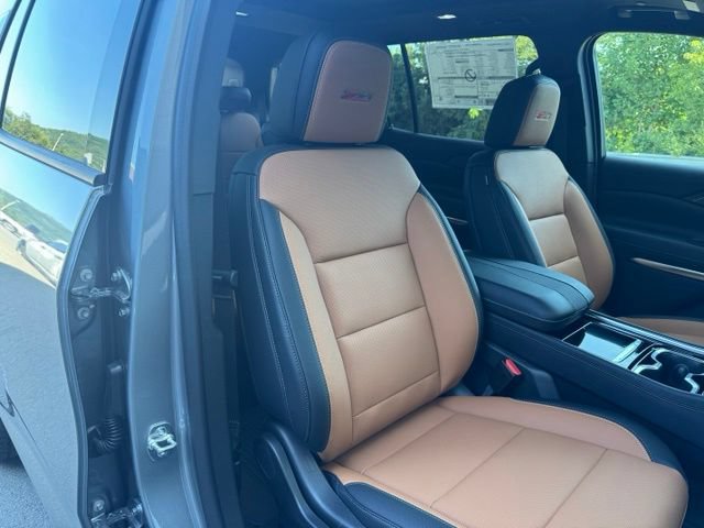 New 2027 Chevrolet Traverse Z71 w/ Enhanced Driving Package AWD/4WD image 27