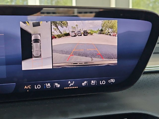 Certified 2025 Buick Enclave Avenir w/ LPO, All-Weather Package FWD image 17