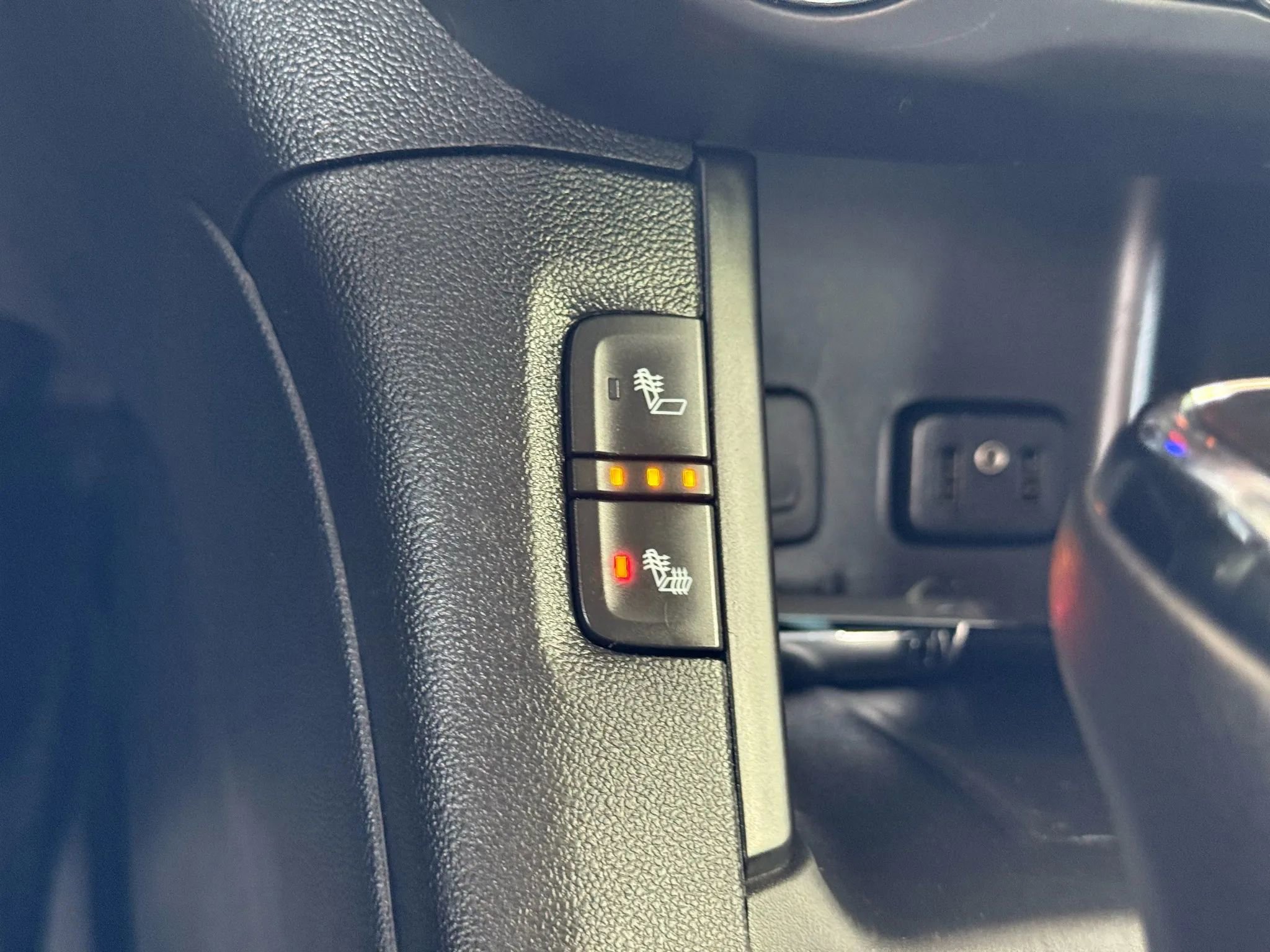 Used 2019 GMC Acadia SLT w/ LPO, Floor Liner Package image 82