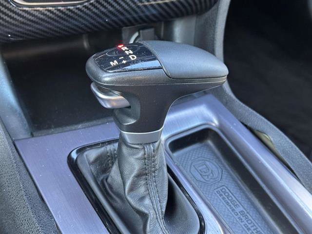 Used 2017 Dodge Charger SXT w/ Plus Group image 19