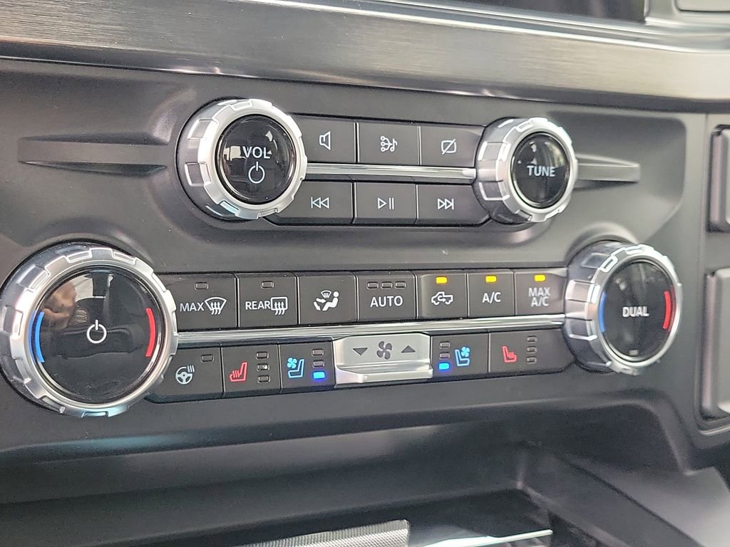 Used 2024 Ford F250 Lariat AWD/4WD image 26