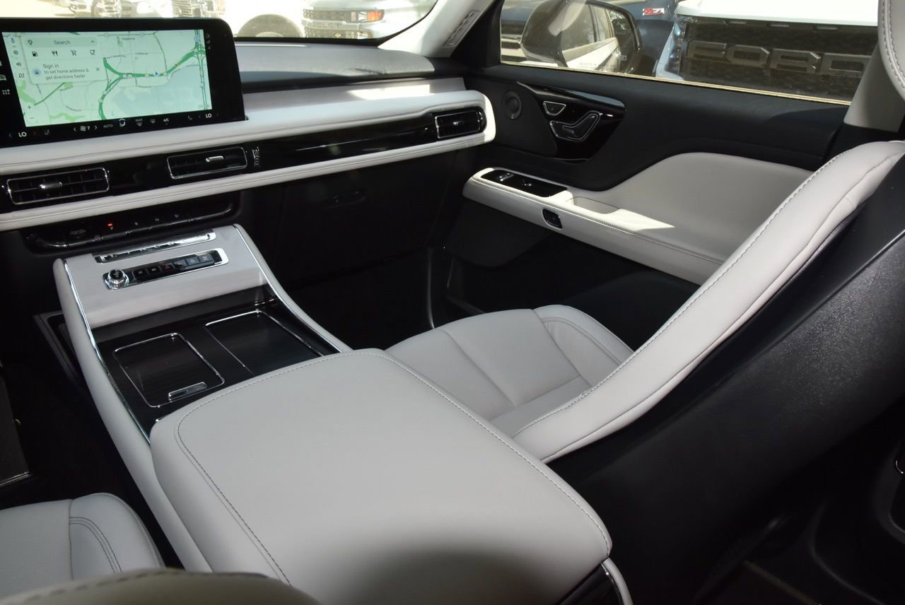 New 2026 Lincoln Aviator Reserve image 18