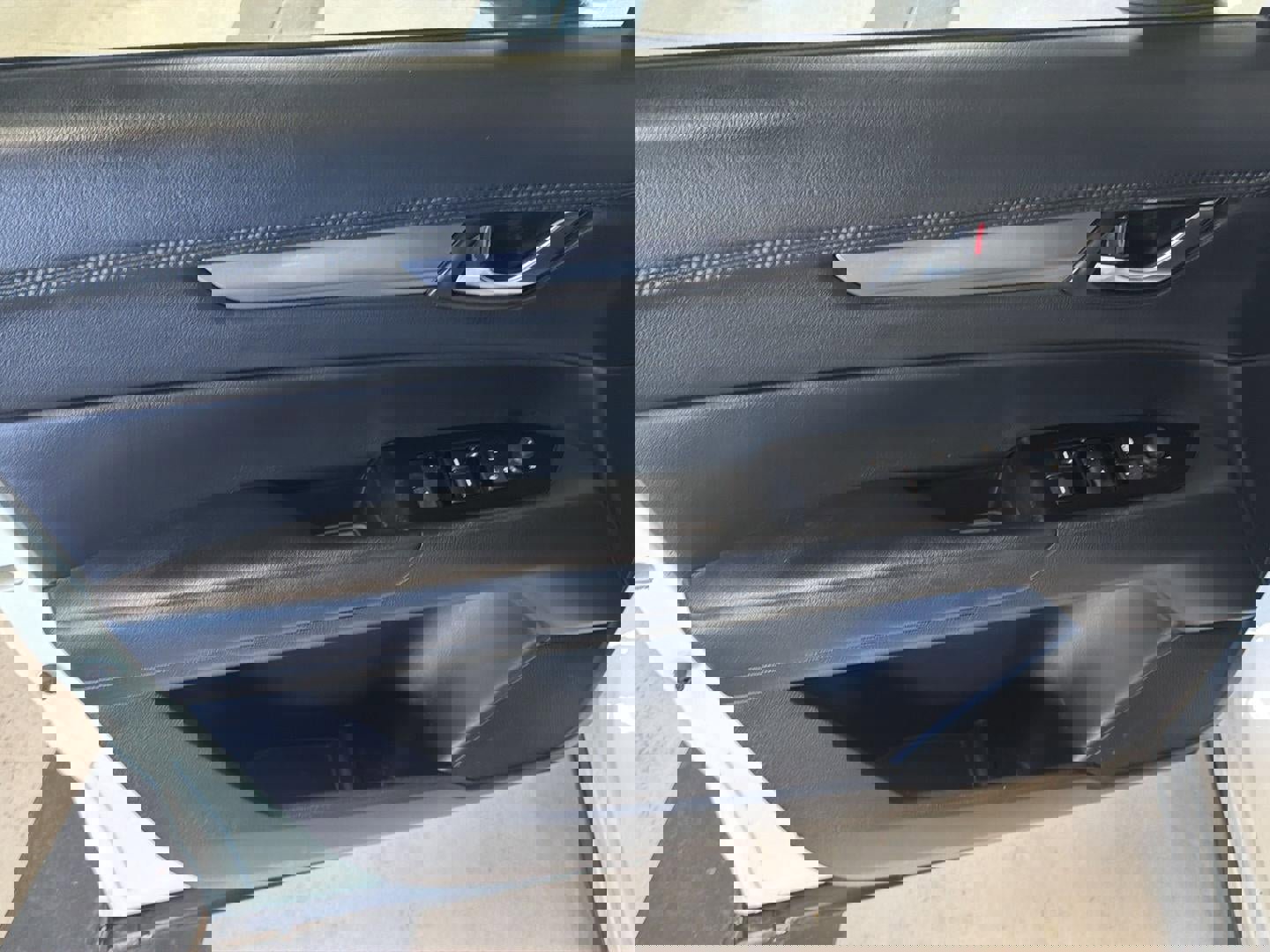 Used 2021 MAZDA CX-5 Touring image 12