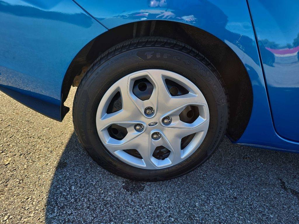 Used 2013 Ford Fiesta SE image 37