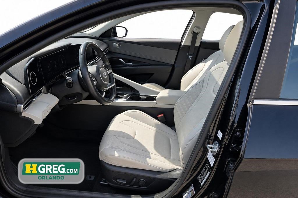 Used 2021 Hyundai Elantra Limited FWD image 8