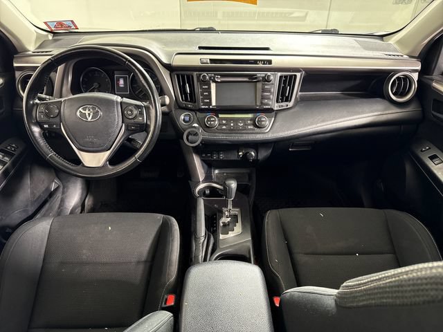 Used 2018 Toyota RAV4 XLE AWD/4WD image 17