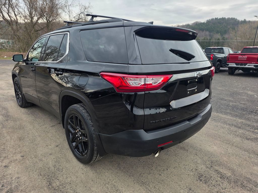 Used 2020 Chevrolet Traverse LT w/ LPO, Blackout Package image 10