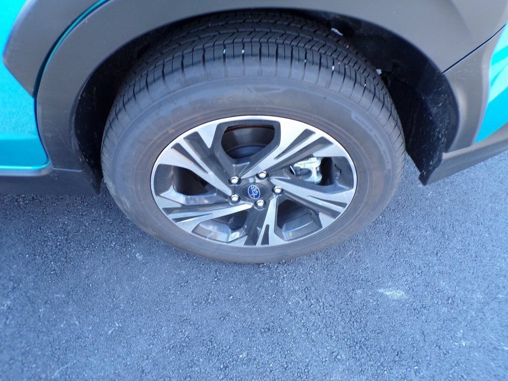 Certified 2025 Subaru Crosstrek 2.5i Premium AWD/4WD image 22