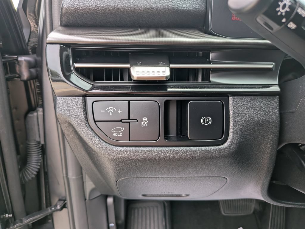 Certified 2026 Kia Sportage SX FWD image 30