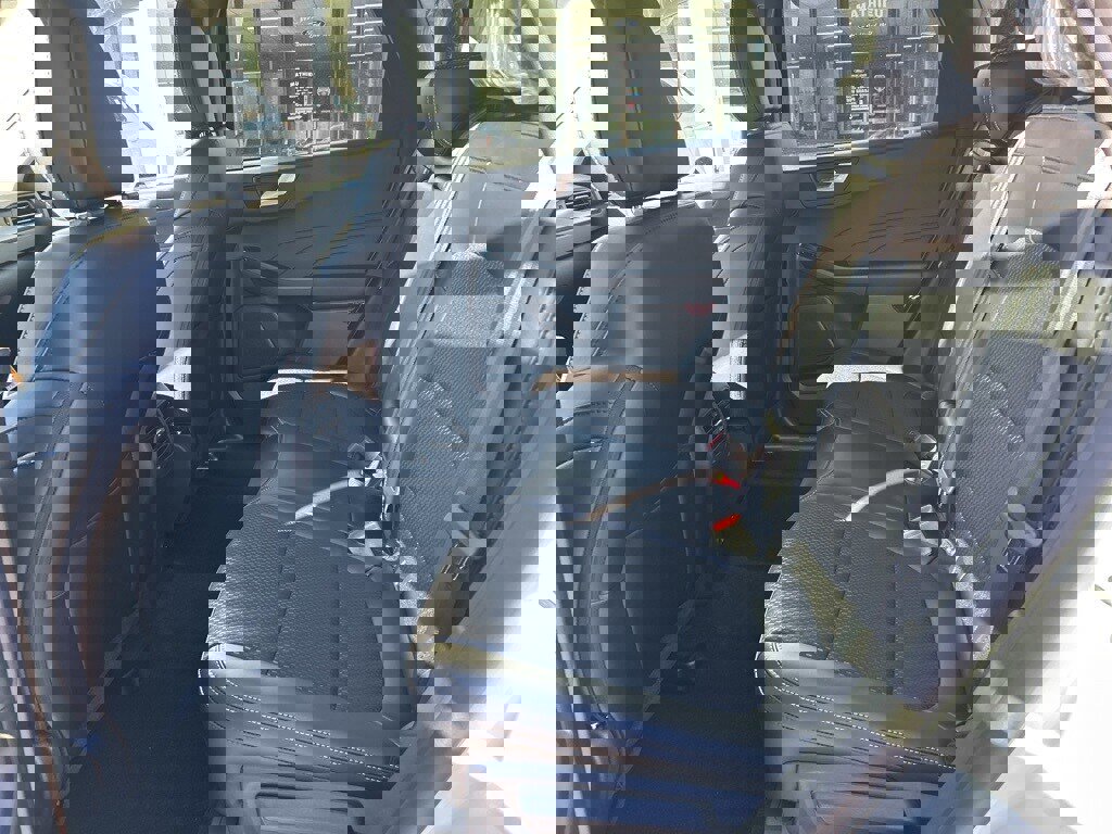 New 2025 Ford Escape SE image 16