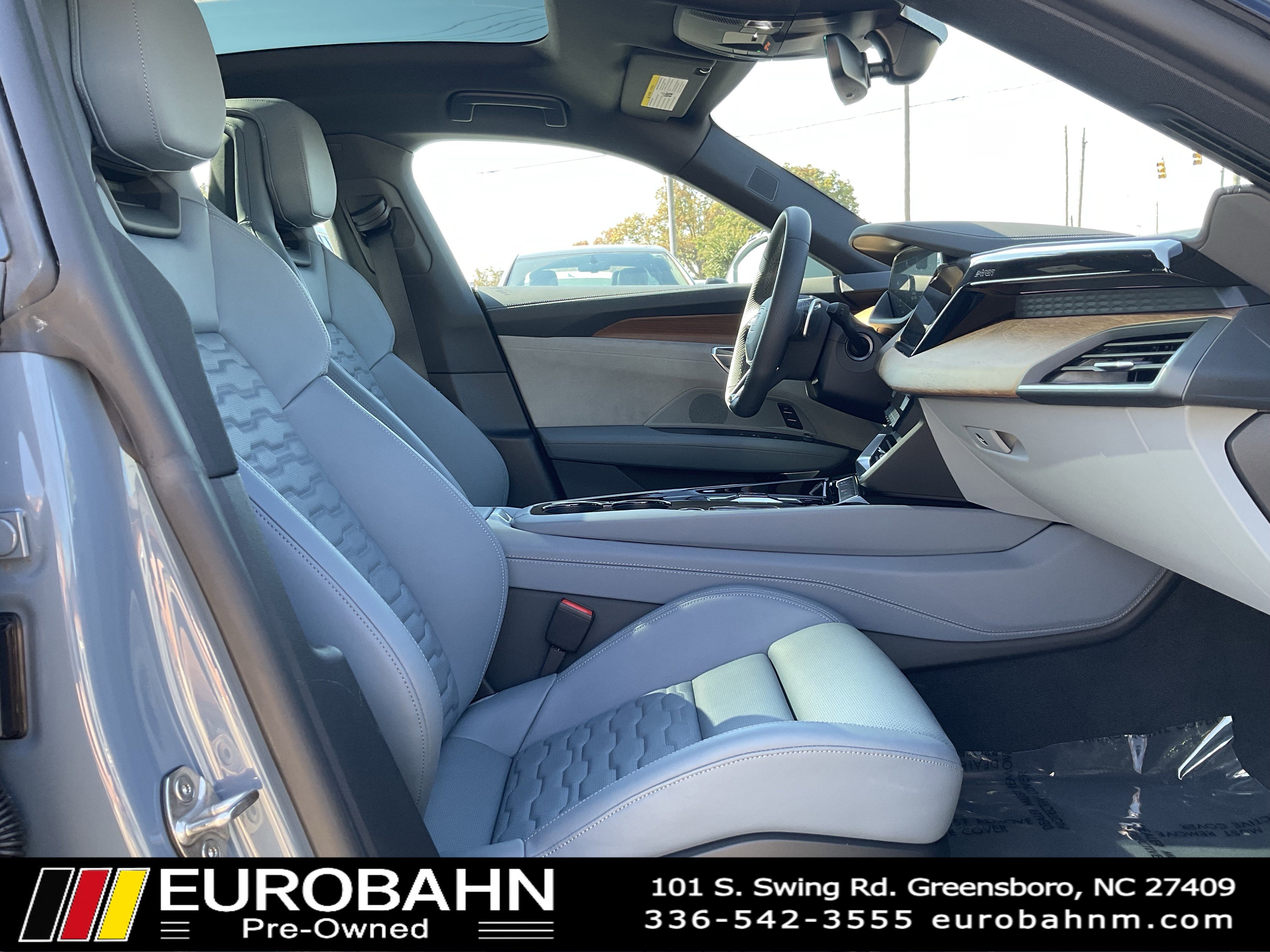 Used 2024 Audi e-tron GT Premium Plus image 22