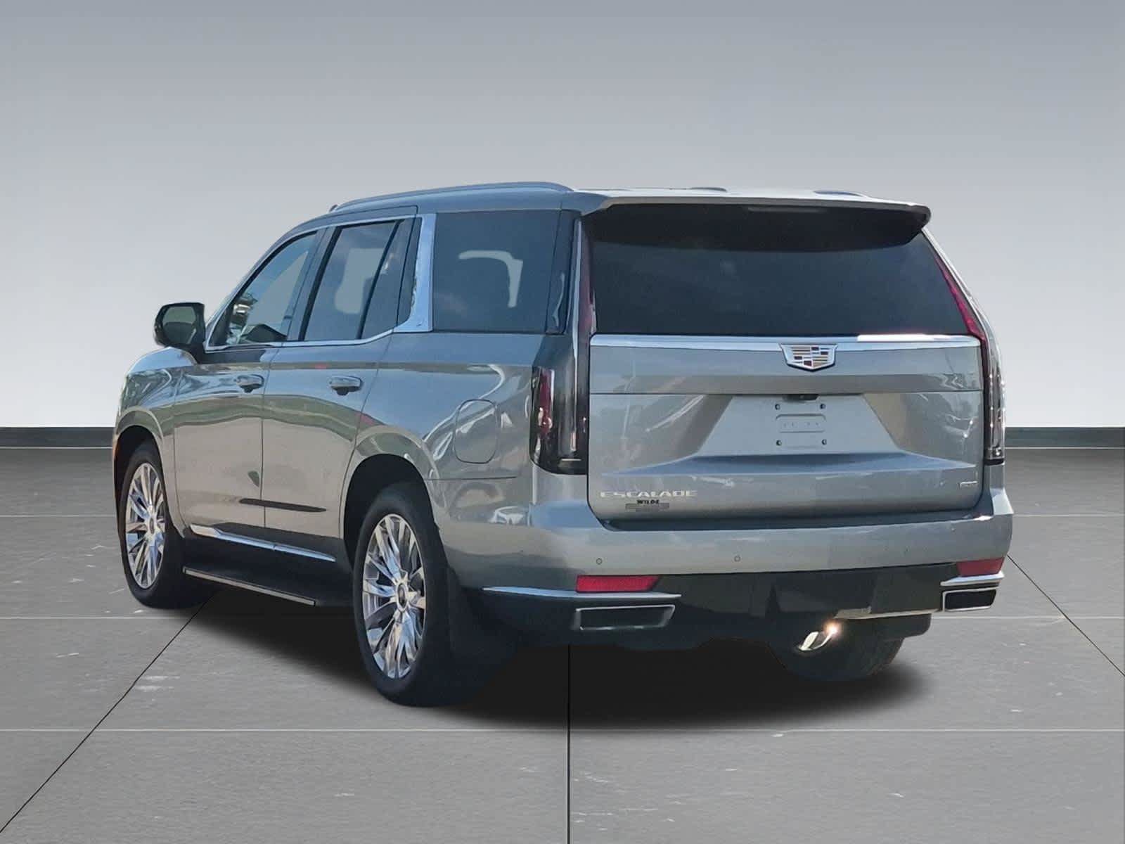 Used 2024 Cadillac Escalade Premium Luxury w/ Performance Package AWD/4WD image 4