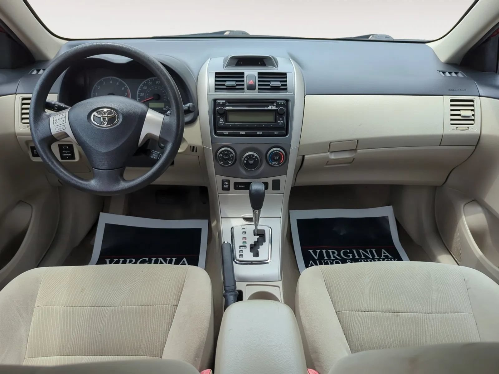 Used 2012 Toyota Corolla LE FWD image 3
