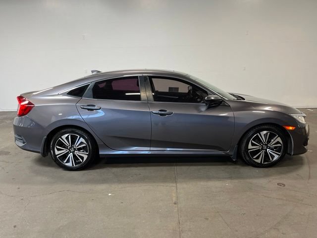 Used 2018 Honda Civic EX-T image 2