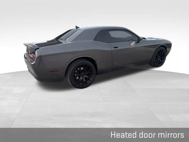 Used 2017 Dodge Challenger SXT image 16