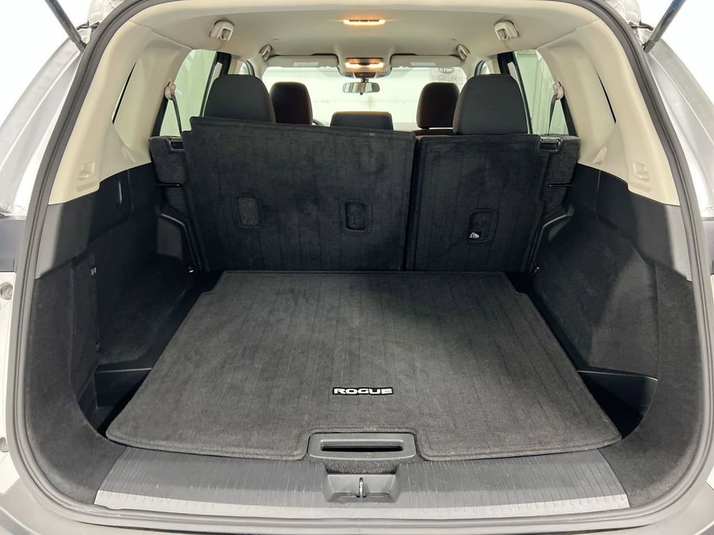 Used 2023 Nissan Rogue SV image 23