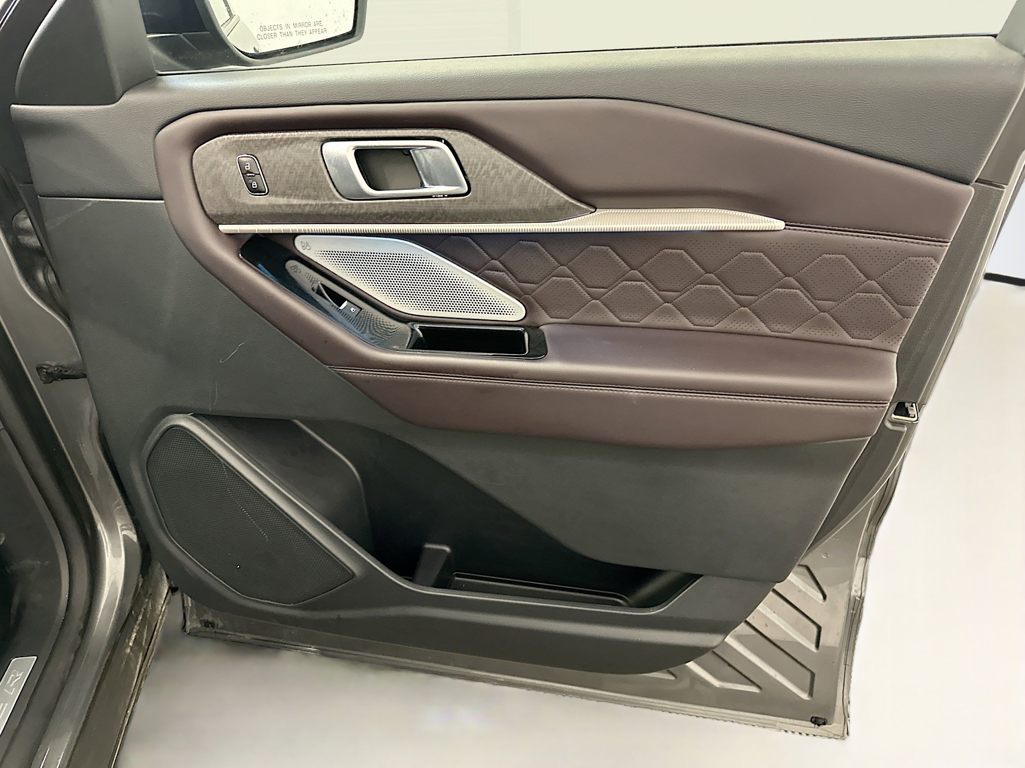 Used 2025 Ford Explorer Platinum w/ LUX Leather Package image 36