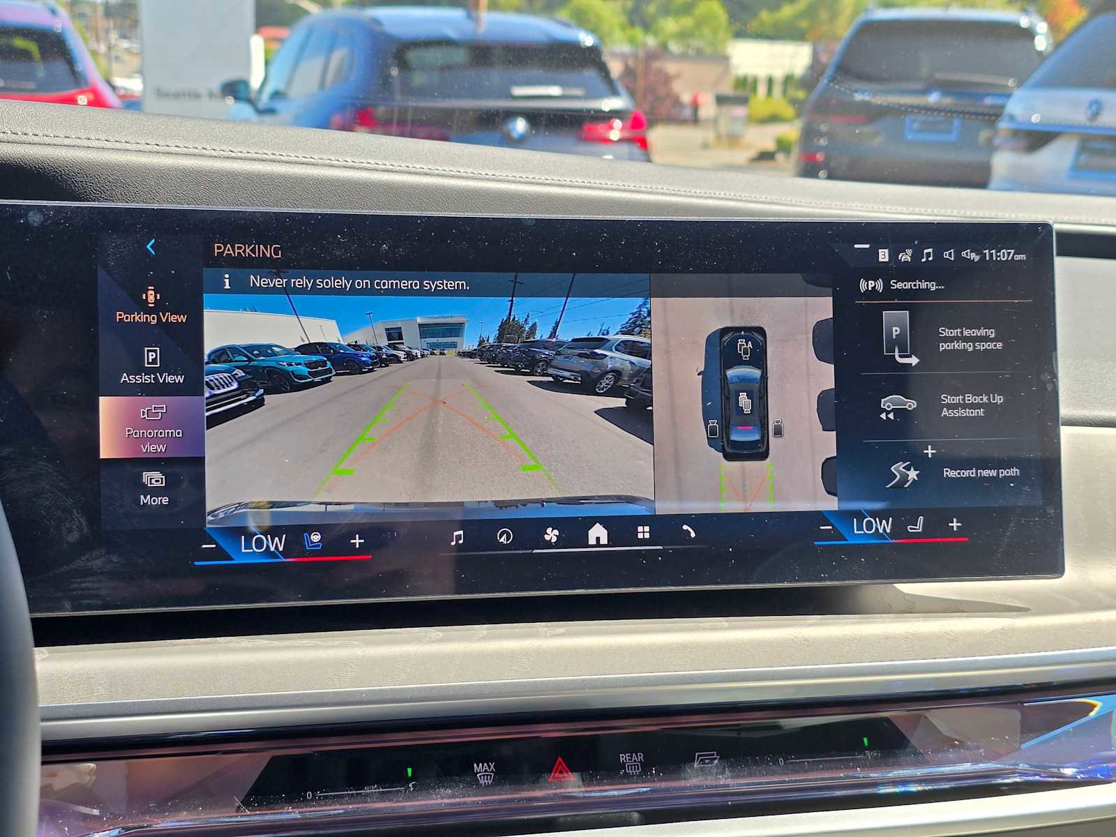 New 2025 BMW 750e xDrive 750e xDrive w/ Executive Package image 24