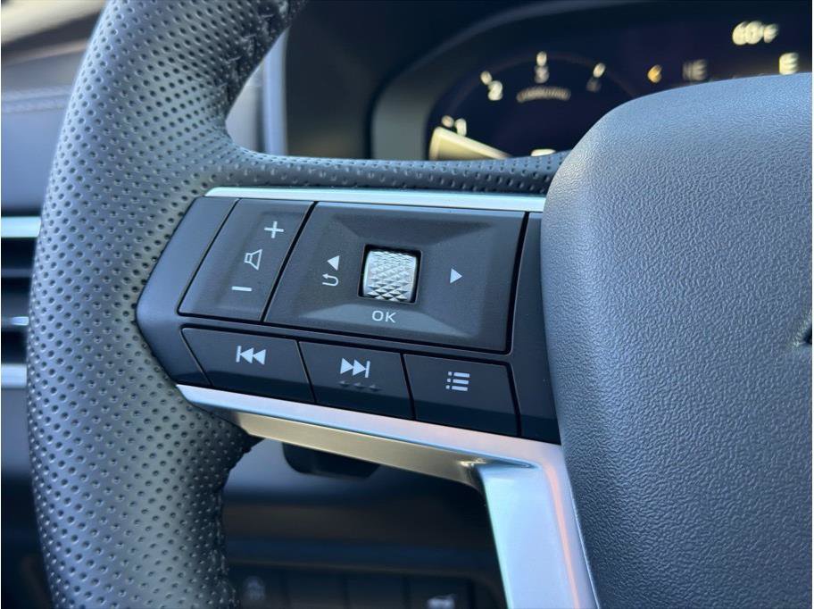 New 2026 Mitsubishi Outlander SEL FWD image 16