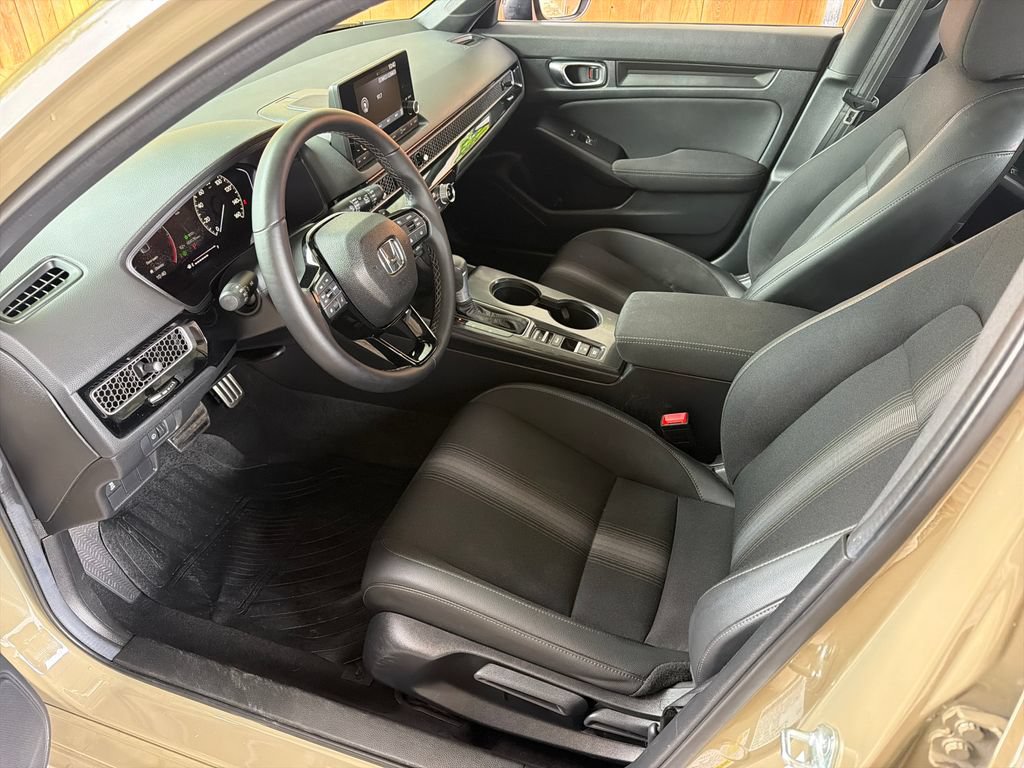 Used 2025 Honda Civic Sport image 2
