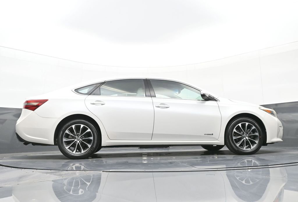 Used 2016 Toyota Avalon XLE Premium image 37