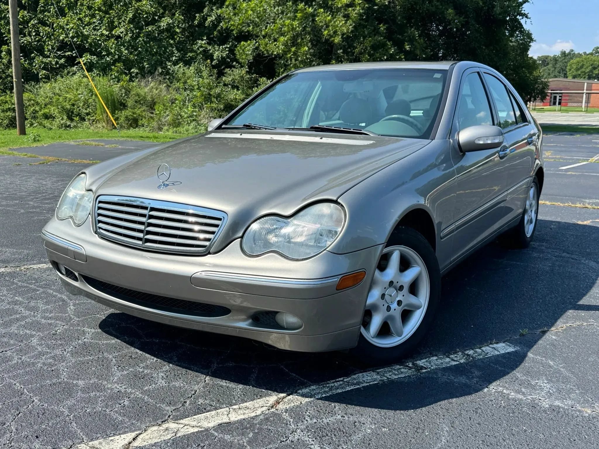 Used 2004 Mercedes-Benz C 240 Sedan image 1