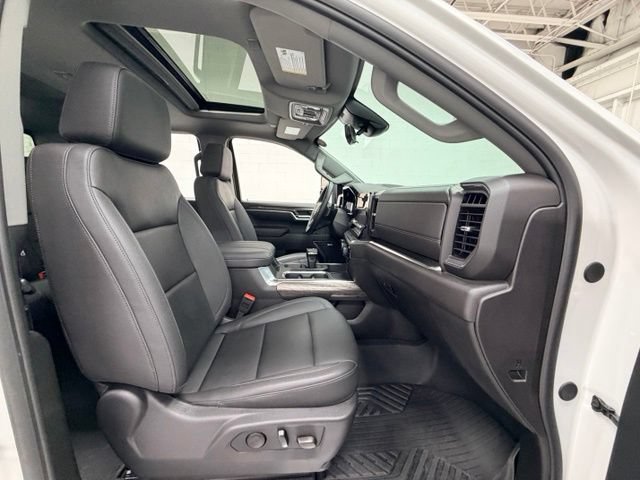 Certified 2025 Chevrolet Silverado 1500 LTZ AWD/4WD image 29