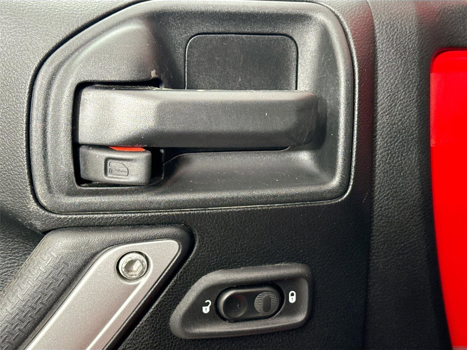 Used 2017 Jeep Wrangler Sahara w/ Connectivity Group image 22